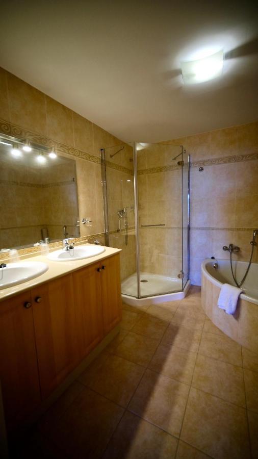 Apartment At Club Playa Real Marbella